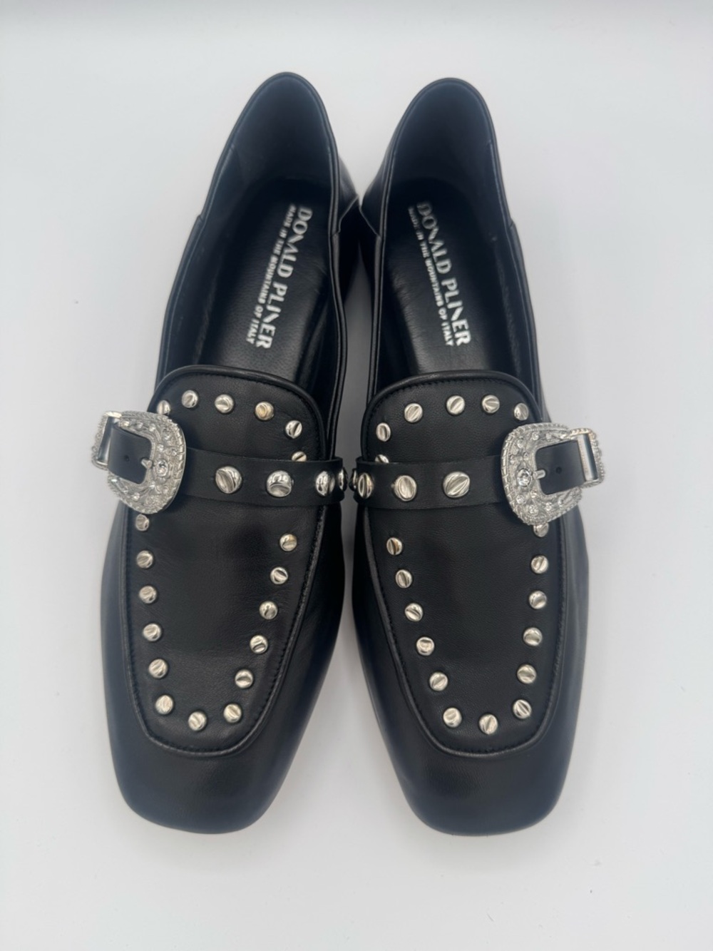 Women’s Donald Pliner, Mylana, Black Leather Flats, size 8.5